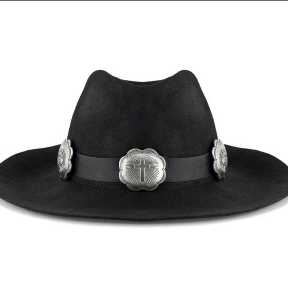 Unit black hat